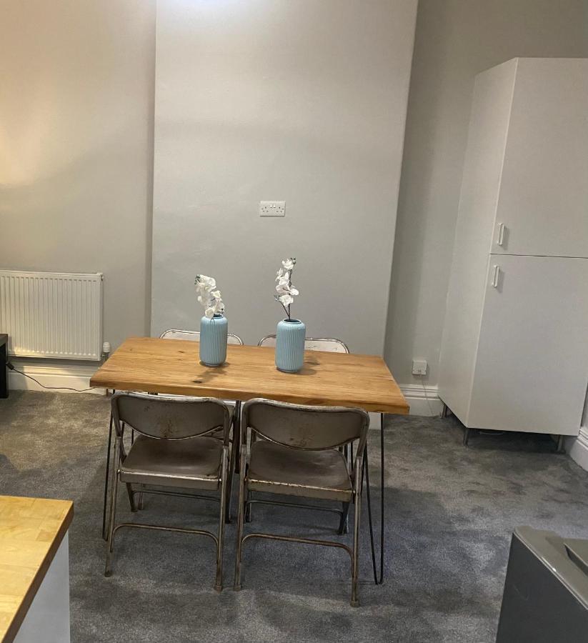 1 Bedroom Spacious Apartment ليثام سانت أنيه المظهر الخارجي الصورة