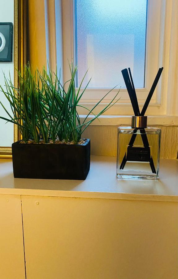 1 Bedroom Spacious Apartment ليثام سانت أنيه المظهر الخارجي الصورة